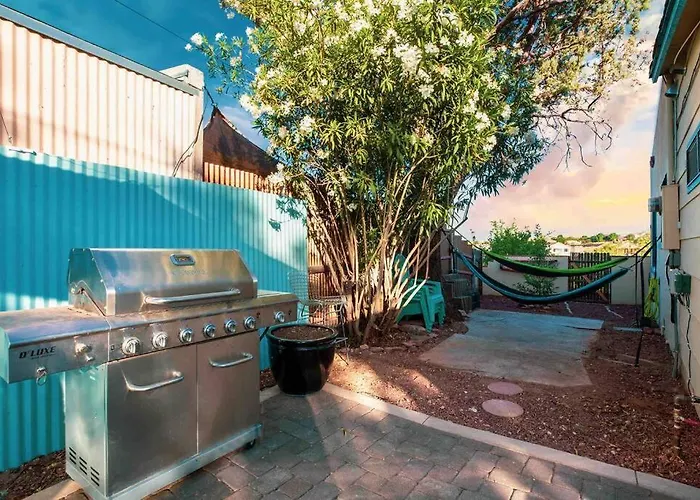 Quail Cottage Clarkdale-Renovated Historic Cottage Sedona Jerome Wineries